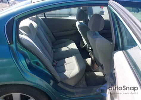 2003 Nissan Altima 2.5 S from USA, damaged, VIN 1N4AL11D83C313860